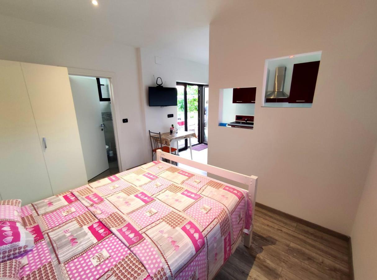 Apartmani Melia Marčelji Екстериор снимка