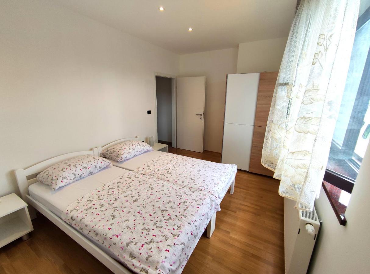 Apartmani Melia Marčelji Екстериор снимка